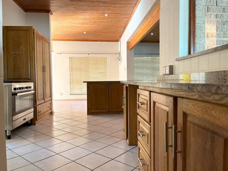 4 Bedroom Property for Sale in Heather Park Western Cape